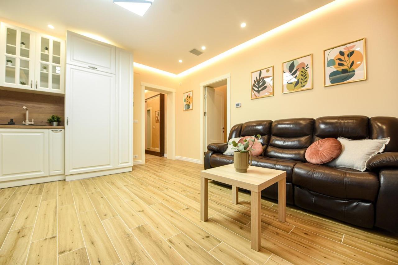 Green Leafy Brasov - Ideal 2 Bedroom Apartment Екстериор снимка